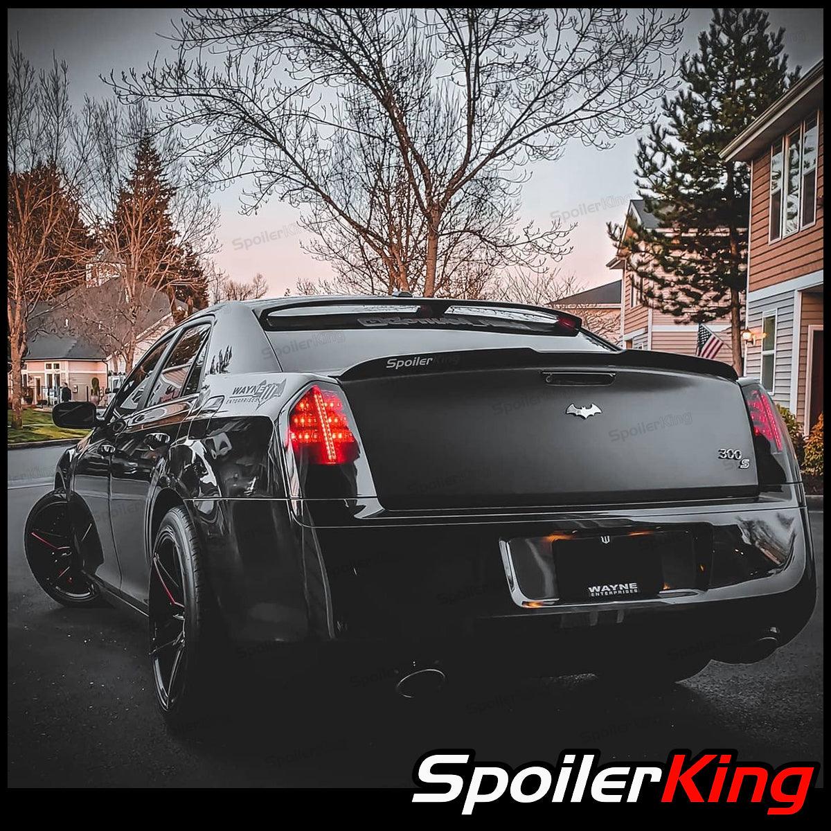 Kit Carrosserie Polyuréthane Spoiler Avant Vario-X Pour Chrysler 300C - Polyuréthane Noir - Montage Facile Sans Collage Montage Vissé Kit Carrosserie Polyuréthane Spoiler Avant Vario-X Pour Chrysler 300C - Polyuréthane Noir - Montage Facile Sans Collage Montage Vissé